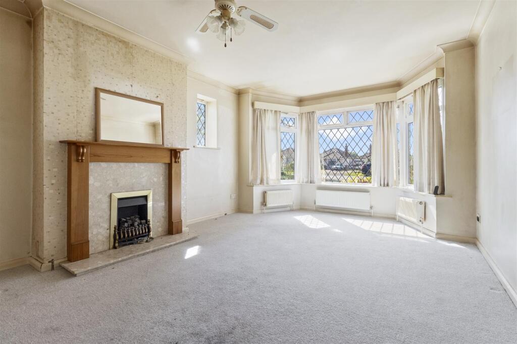 182 goring way-003.JPG