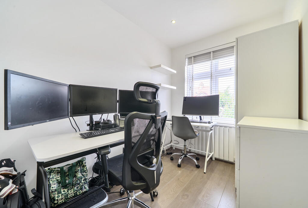 1342788-17-68a7a7...