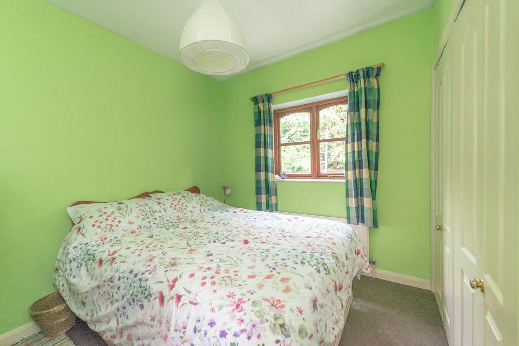 BEDROOMS AND BATHROOM PLUS WC