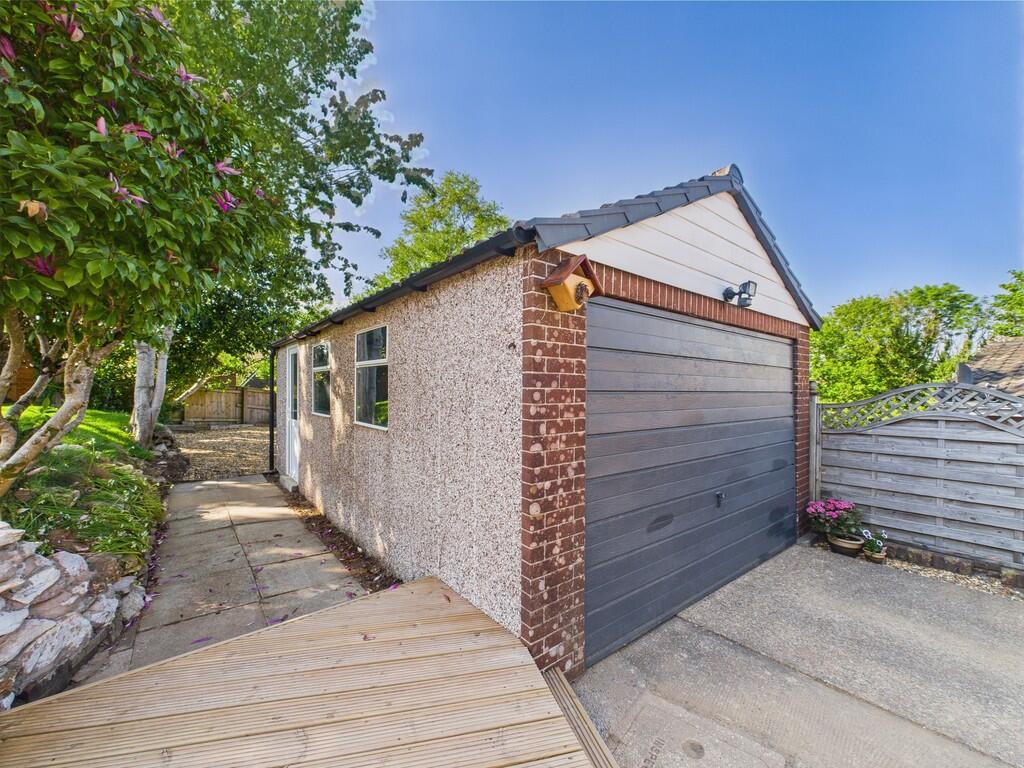 CAM02089G0-PR0474...