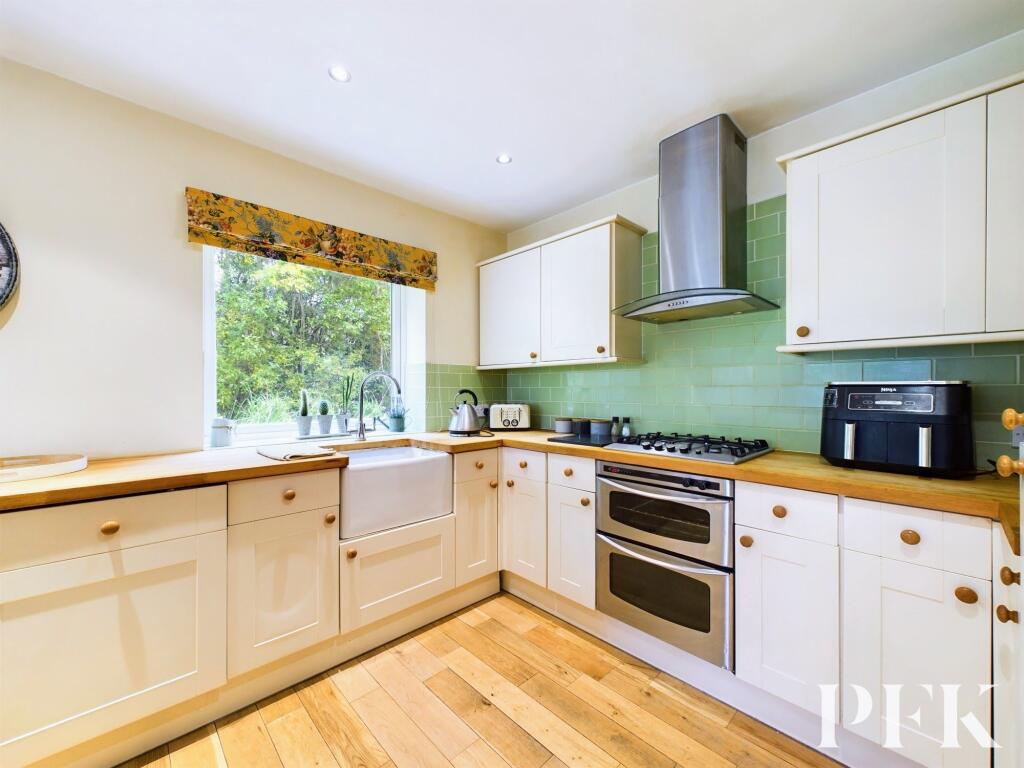Open Plan Dining Kitchen &amp; Sunroom