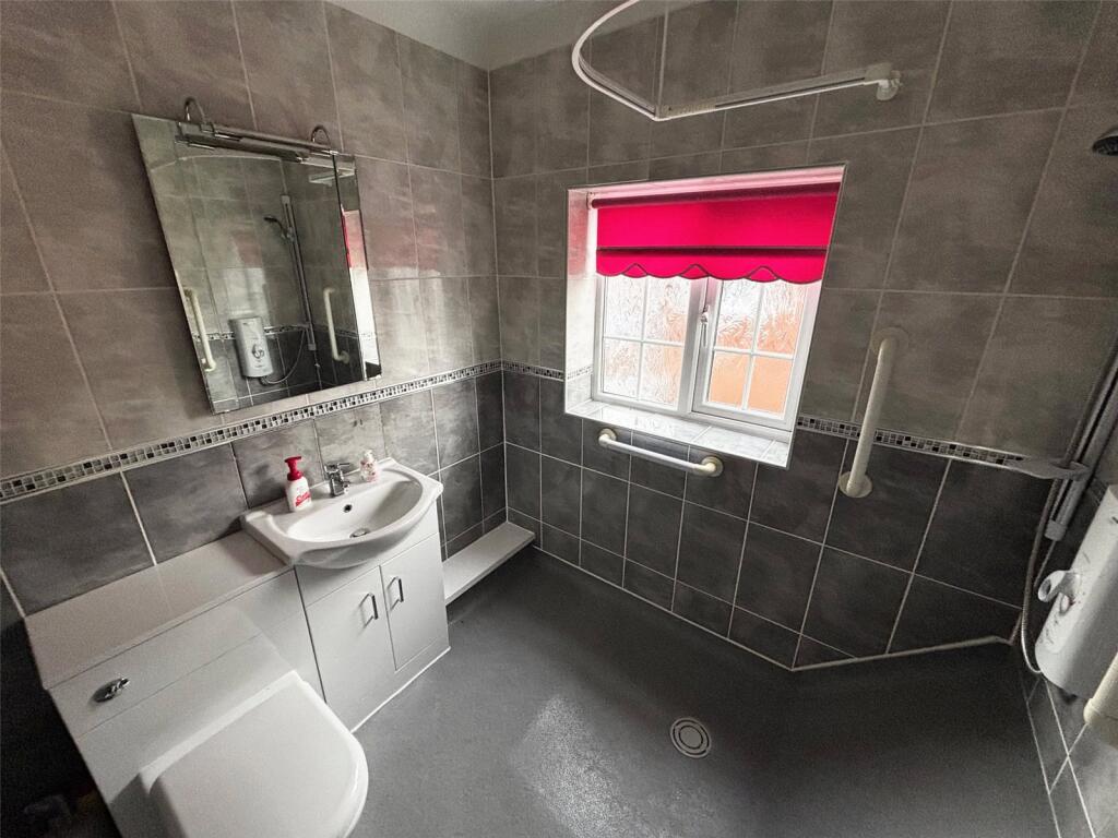 Shower Room/Wc