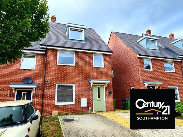 DRIVEWAY AT THE FRONT OF THE PROPERTY