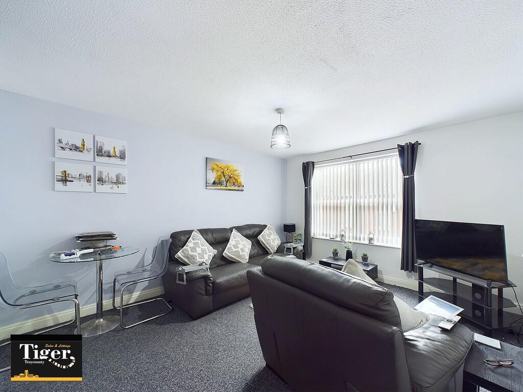 CAM02176G0-PR0488...