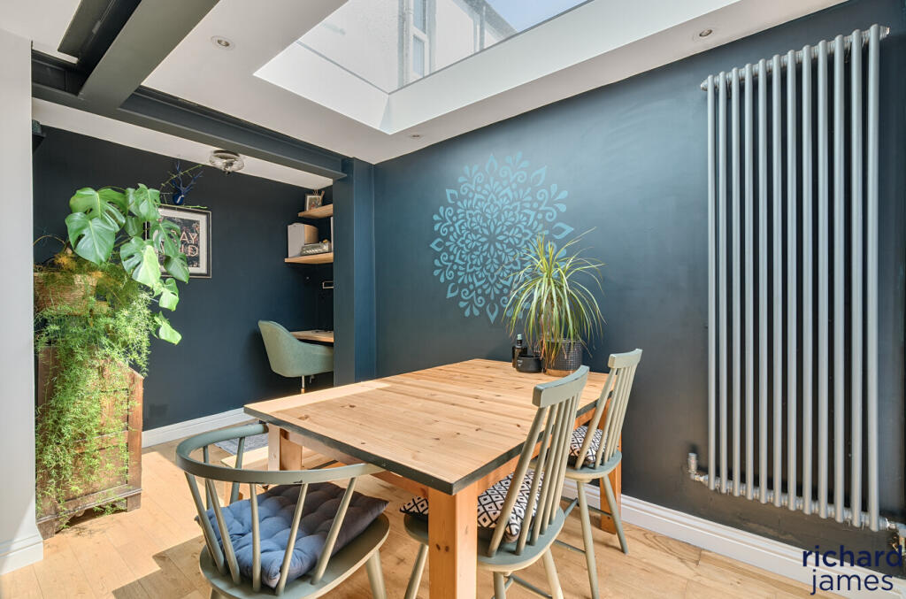 d512ef04a0c5457e8ced52b3d48f651c