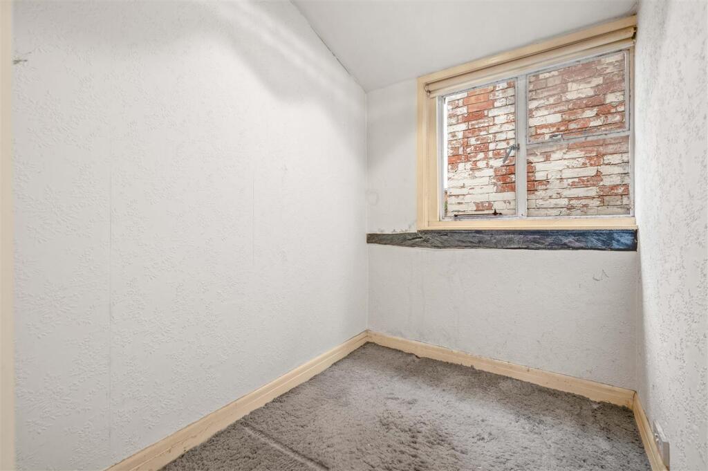 Bedroom Two (56 Waterside)