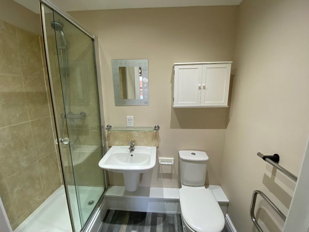 Ensuite shower room