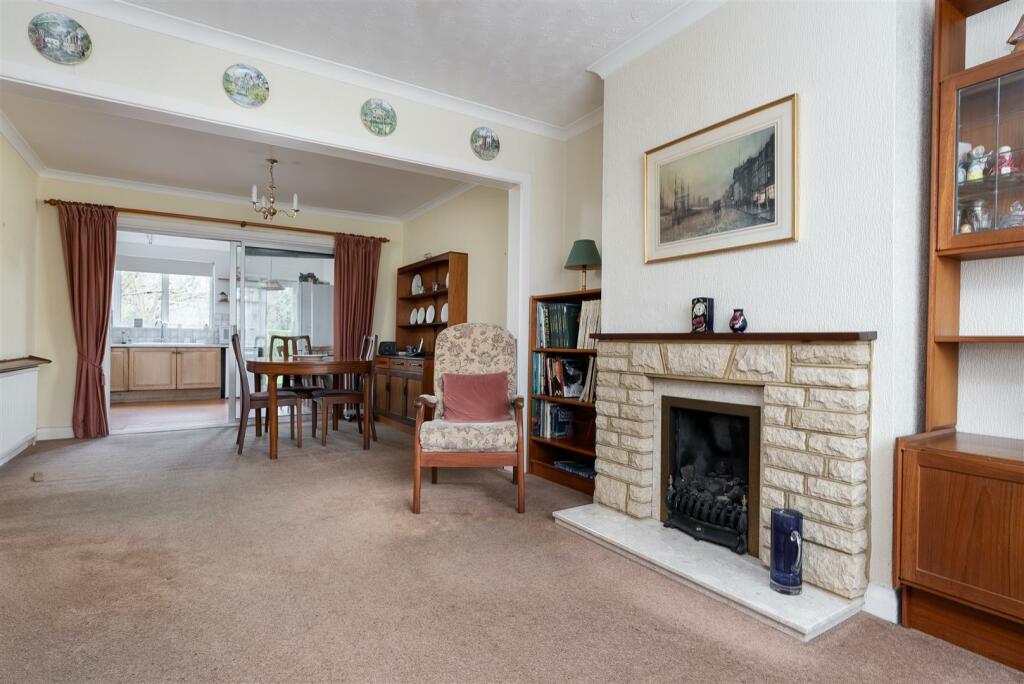 Living Room/Dining Room