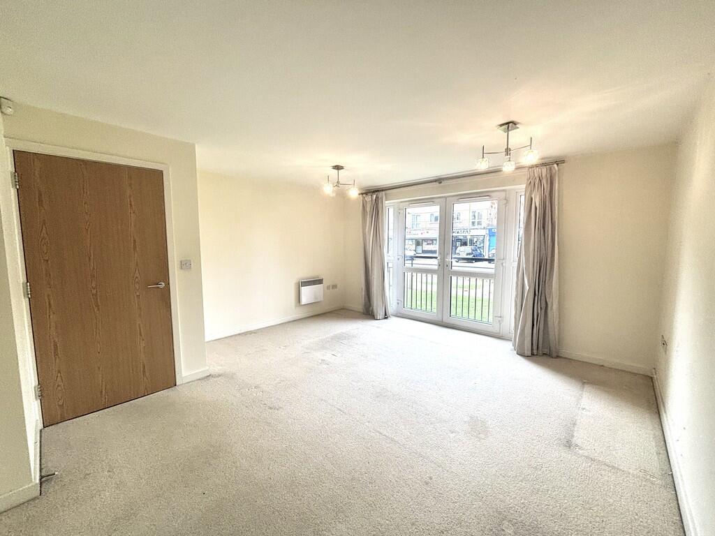 Living/Dining are...