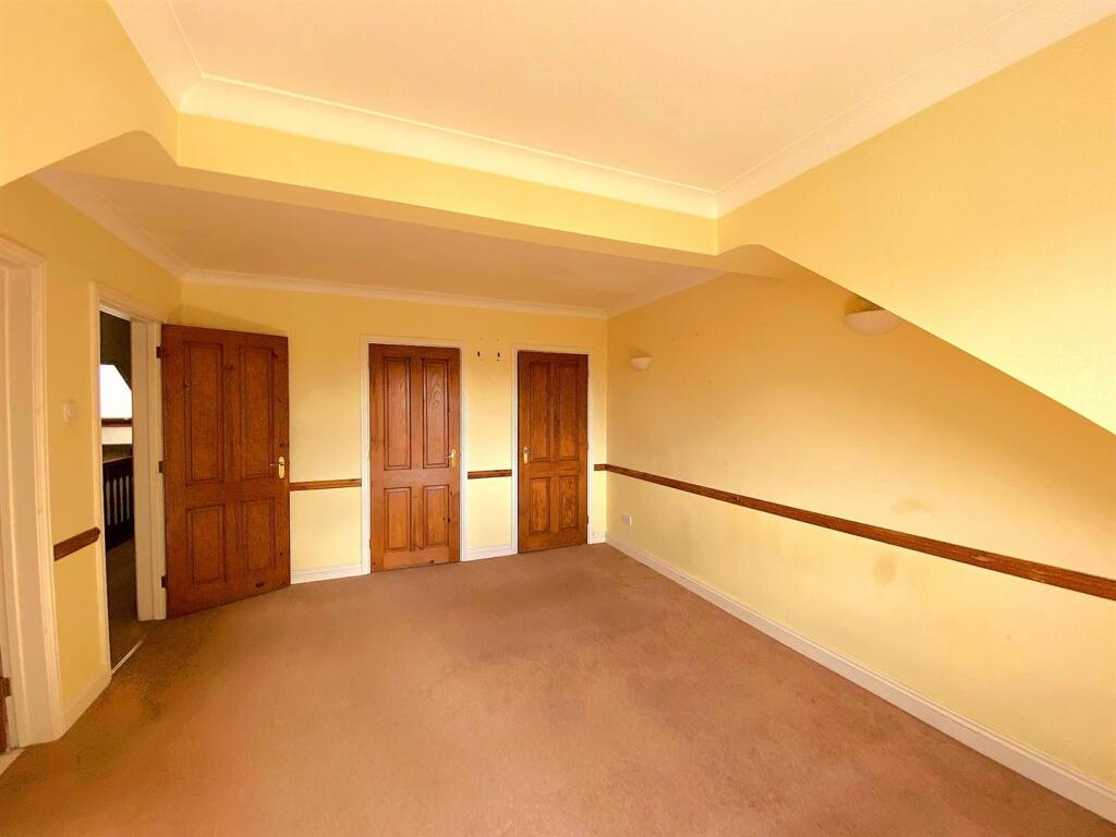 1 Grazebrook Close - Bed3.jpg