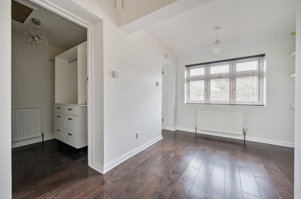 1357480-6-68d690e...