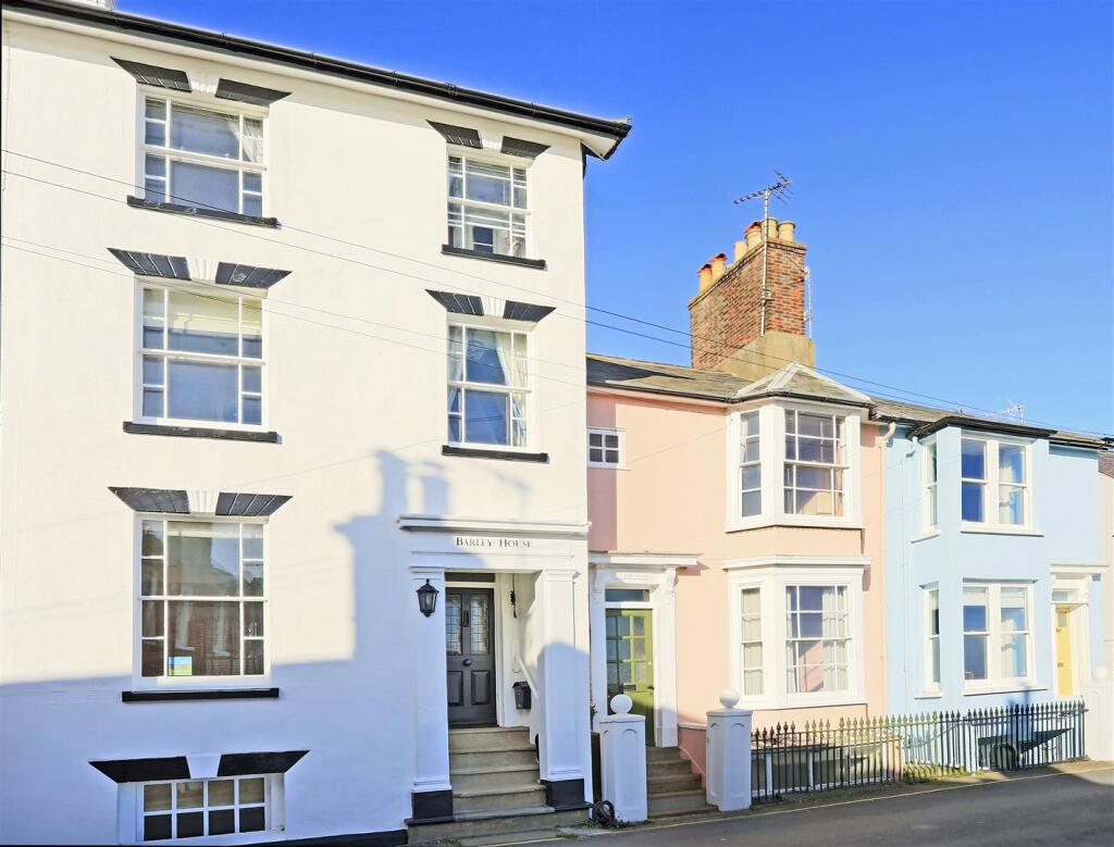 Barley House Exterior.jpg