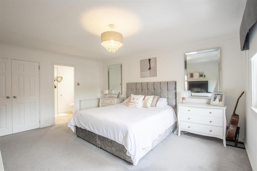 main.bedroom-1.jpg