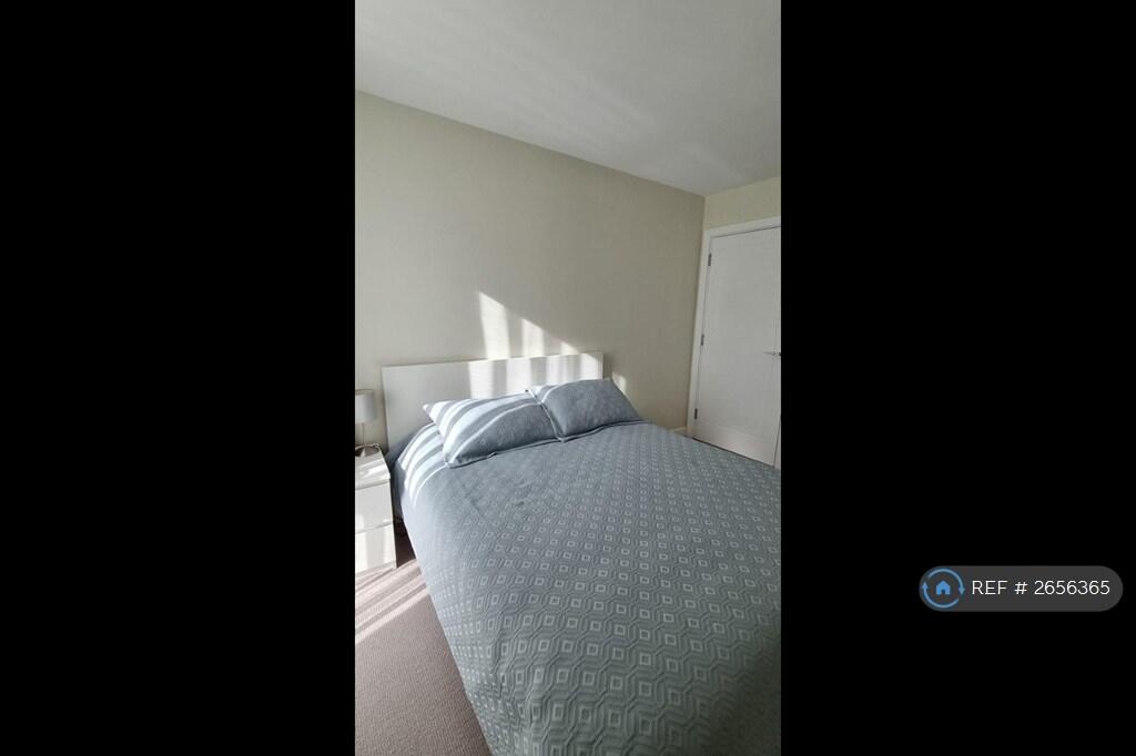 Master Bedroom-2