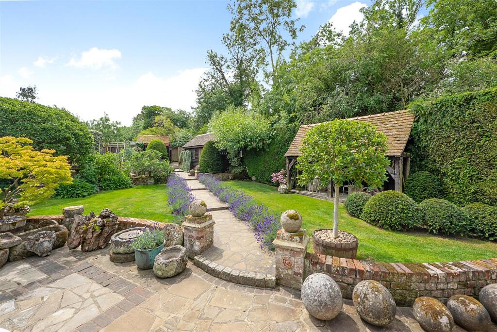 The Bridge Approach, Whitstable