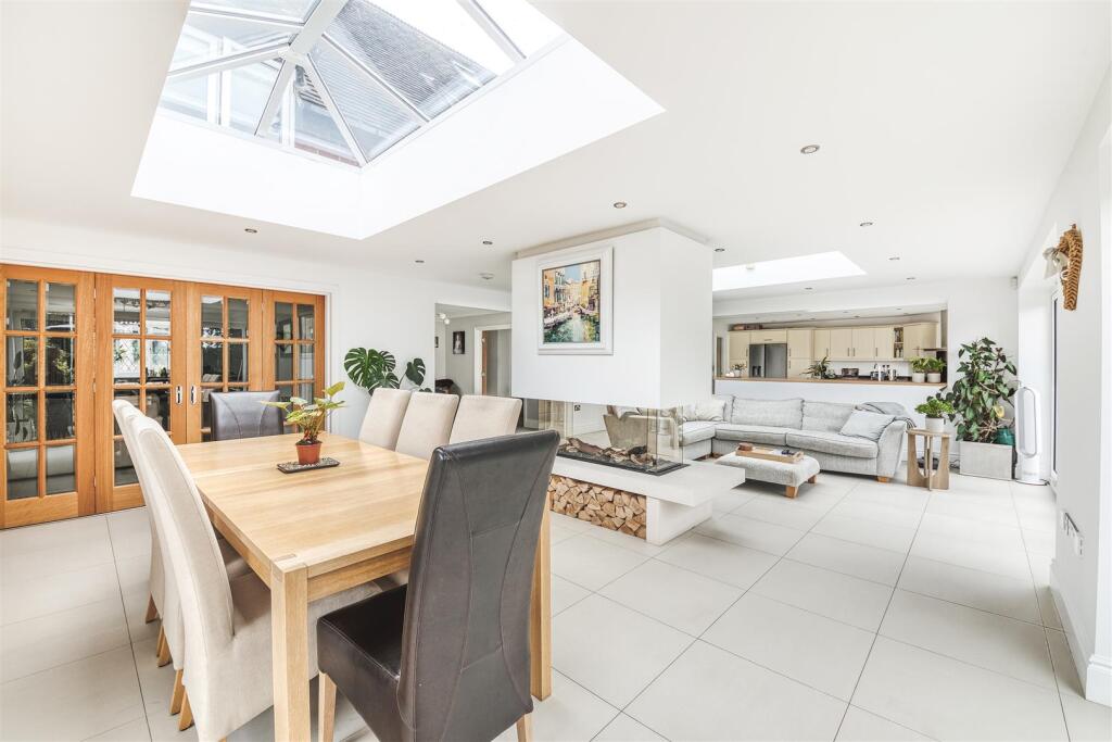 Living Kitchen/Dining/Snug