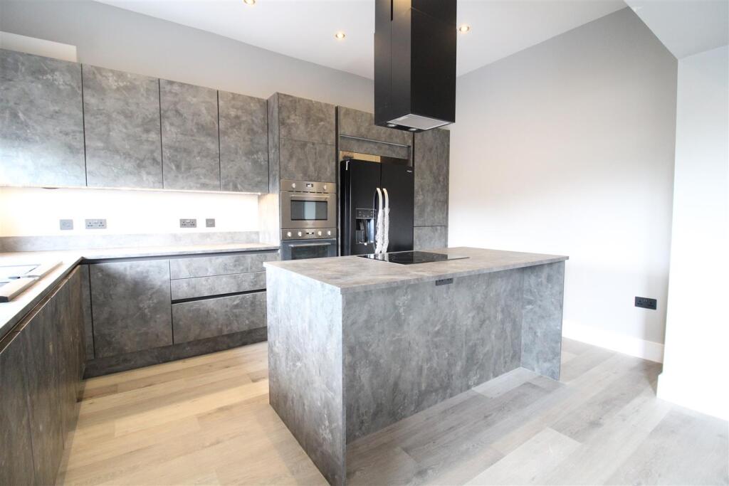 KITCHEN &amp; DINING