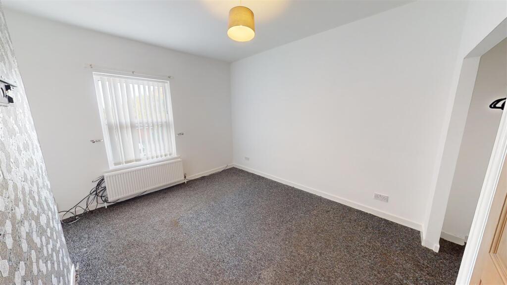 Derbyshire Hill Road Bedroom