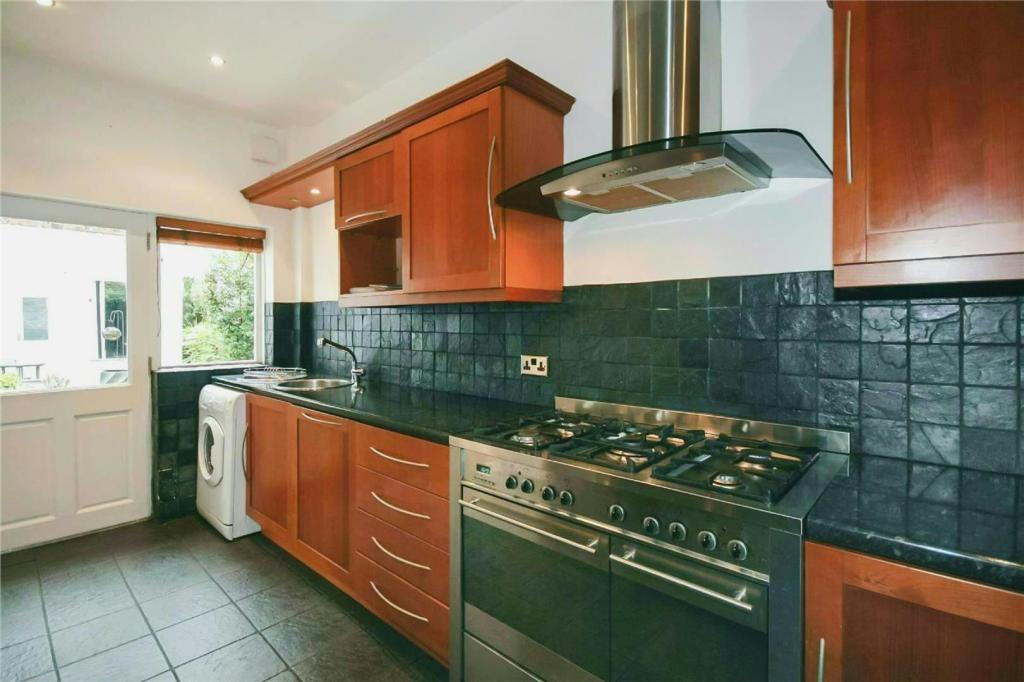 Breakfast Kitchen.jpg