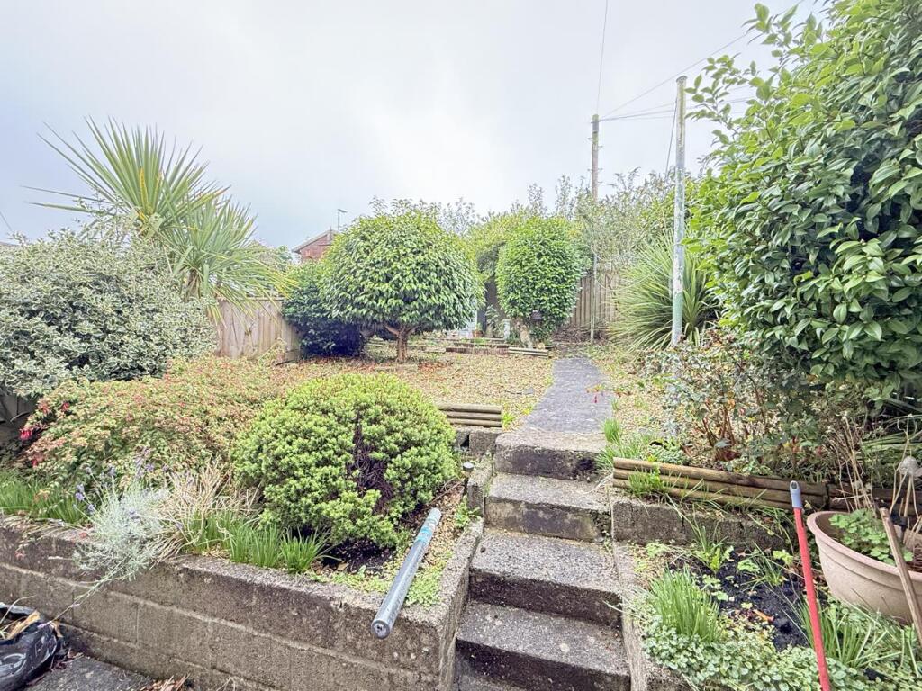 Clittaford Road 112 - Garden.jpg