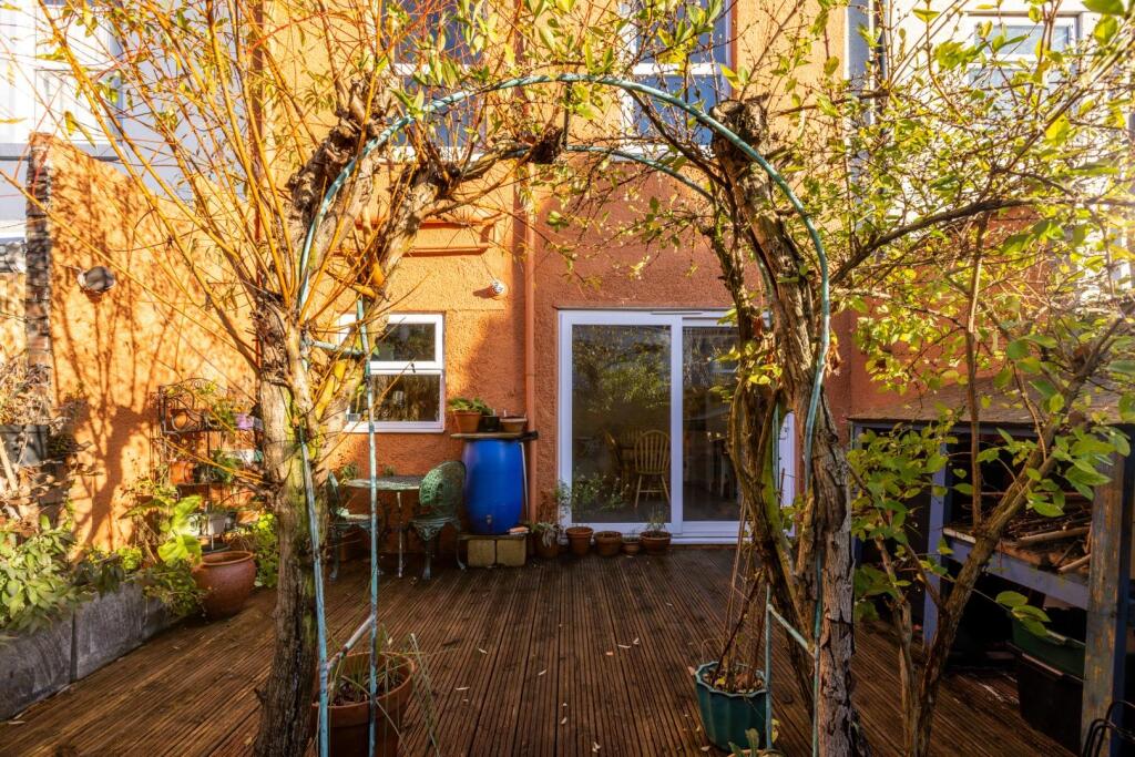 9 York Street, BS5-28.jpg