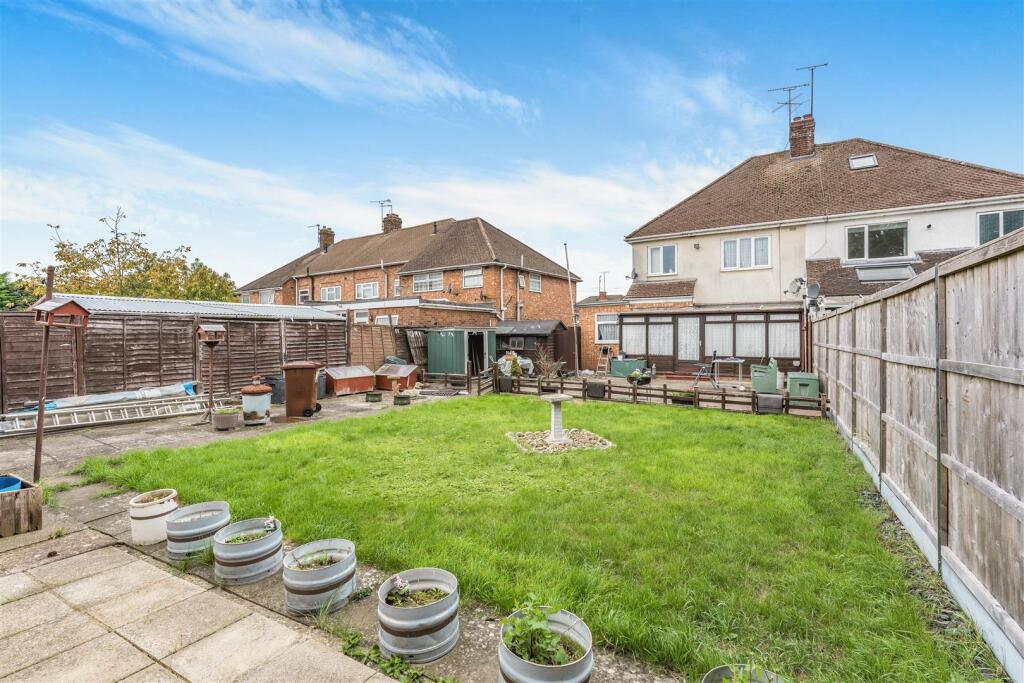 50 Manor Road, Banbury-21.jpg