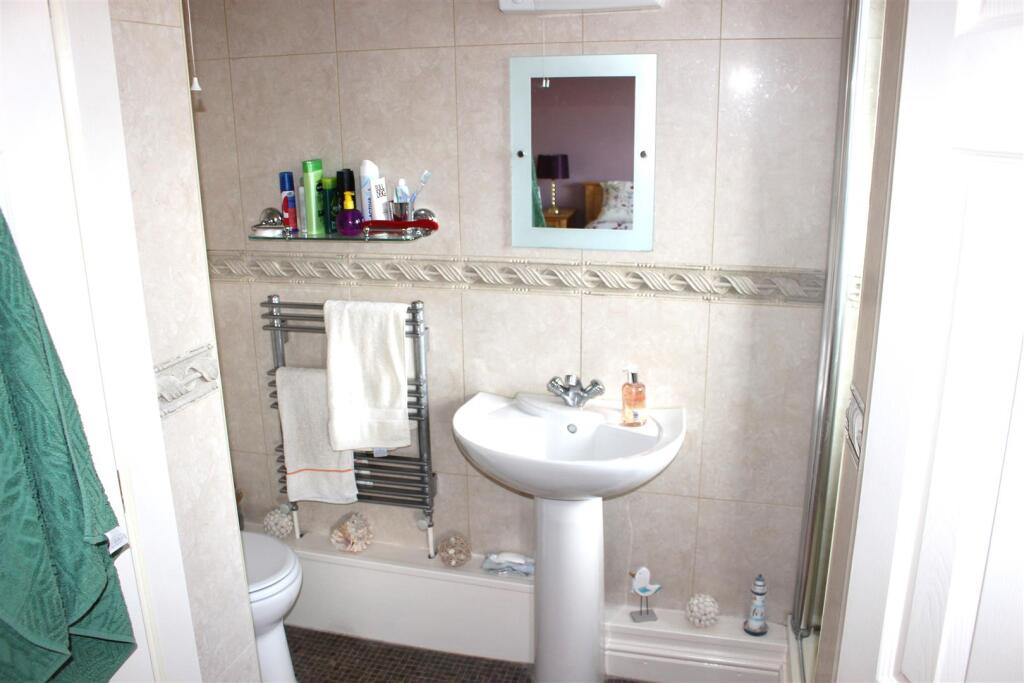 Ensuite Shower Room