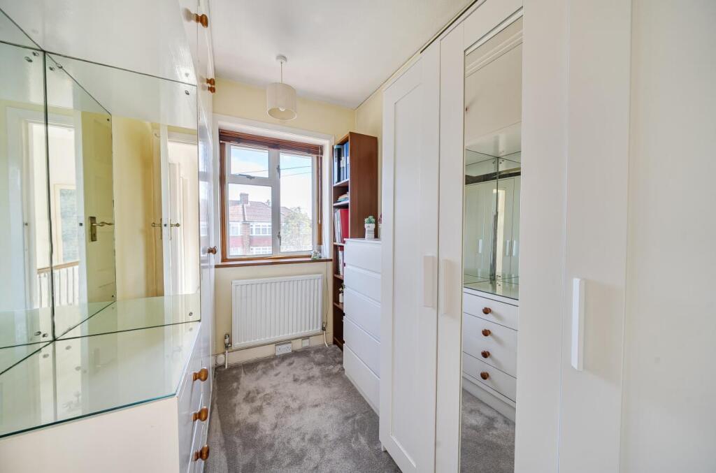 Davidson Frost-Wellings, DFW, Kynance Gardens, Sta