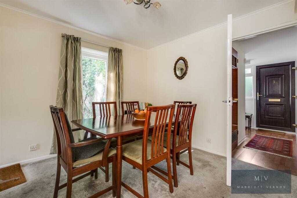 Caroline Close 11-7.jpg