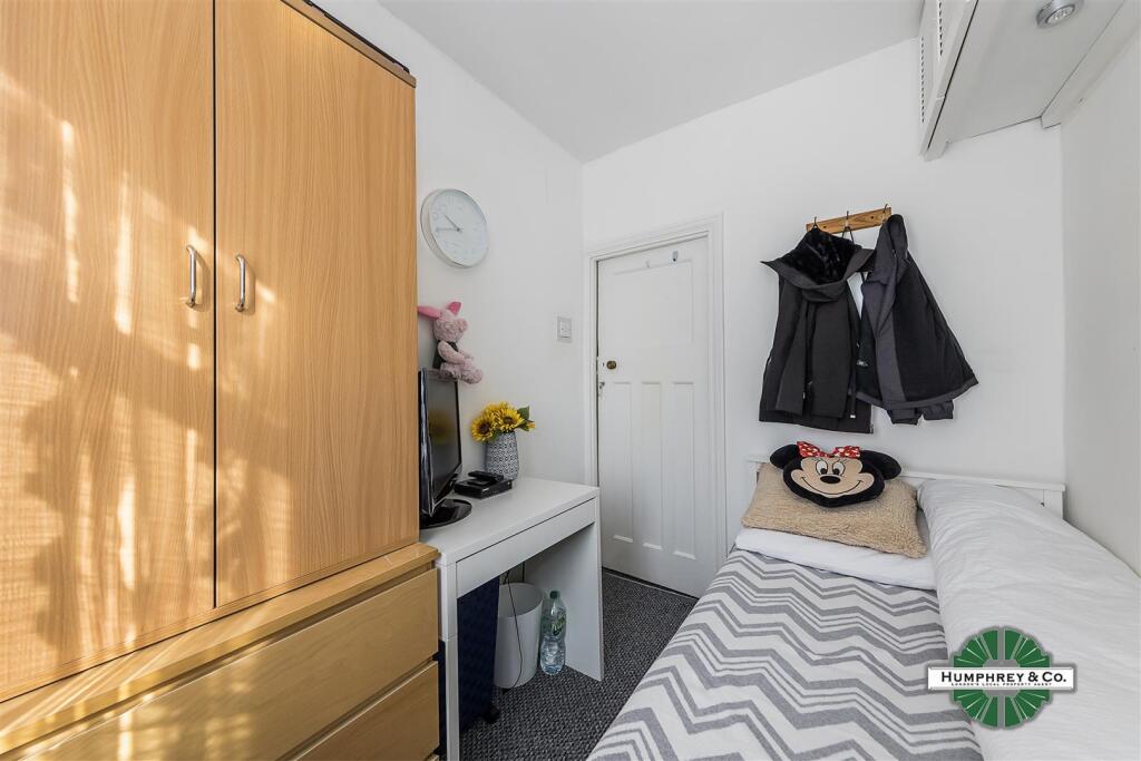 57 Cecil Road - 23.jpg