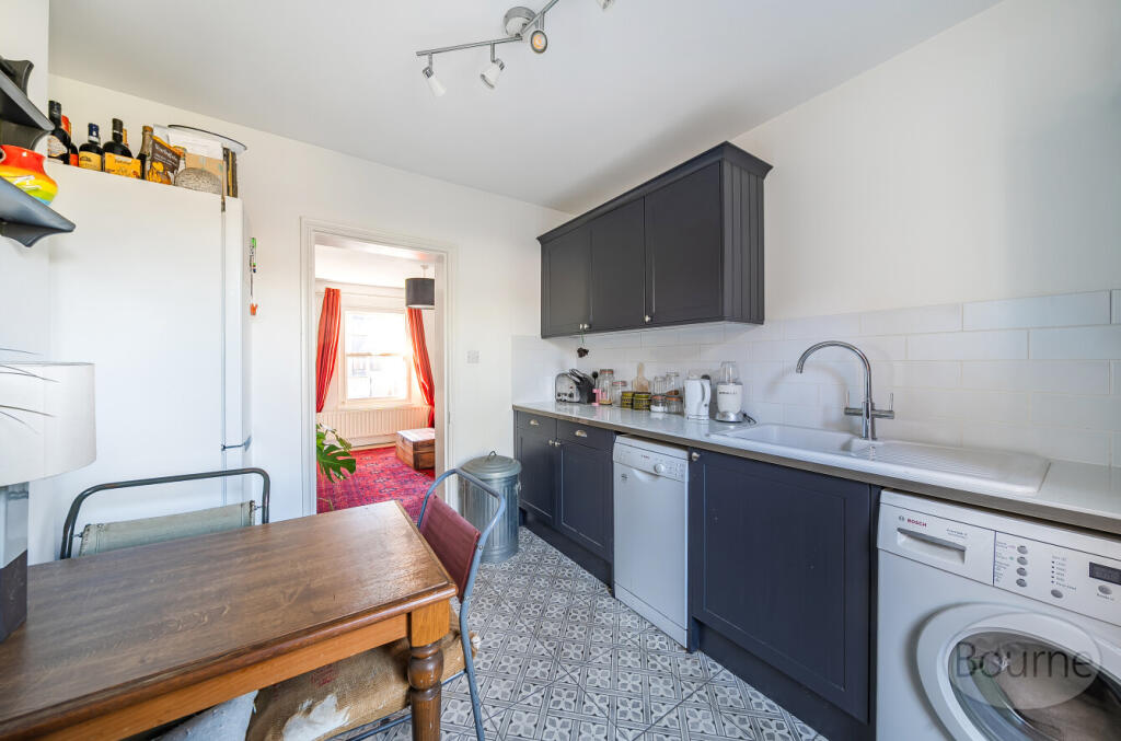 268731c8-62f4-44e...