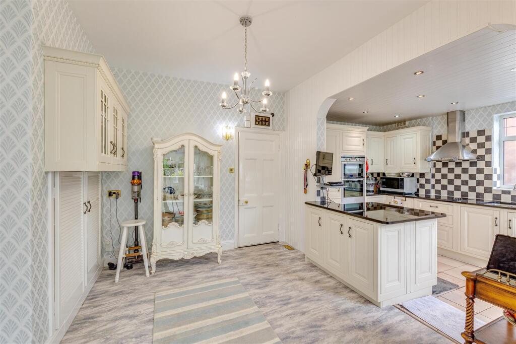 20 dowhills Road_23.jpg