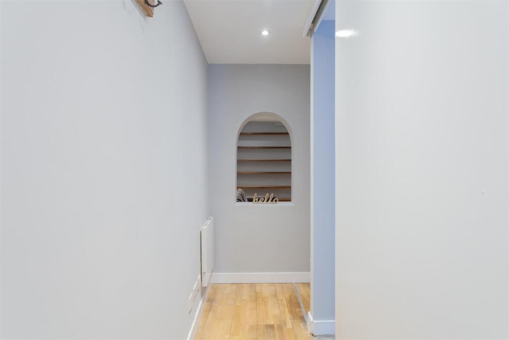 Allen Rd N16 (5).jpg