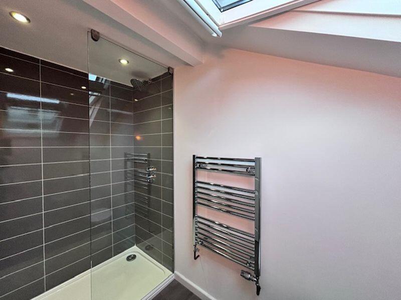 En-Suite Shower