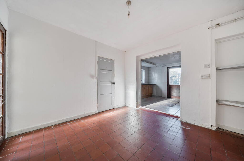 1383724-4-692095e...