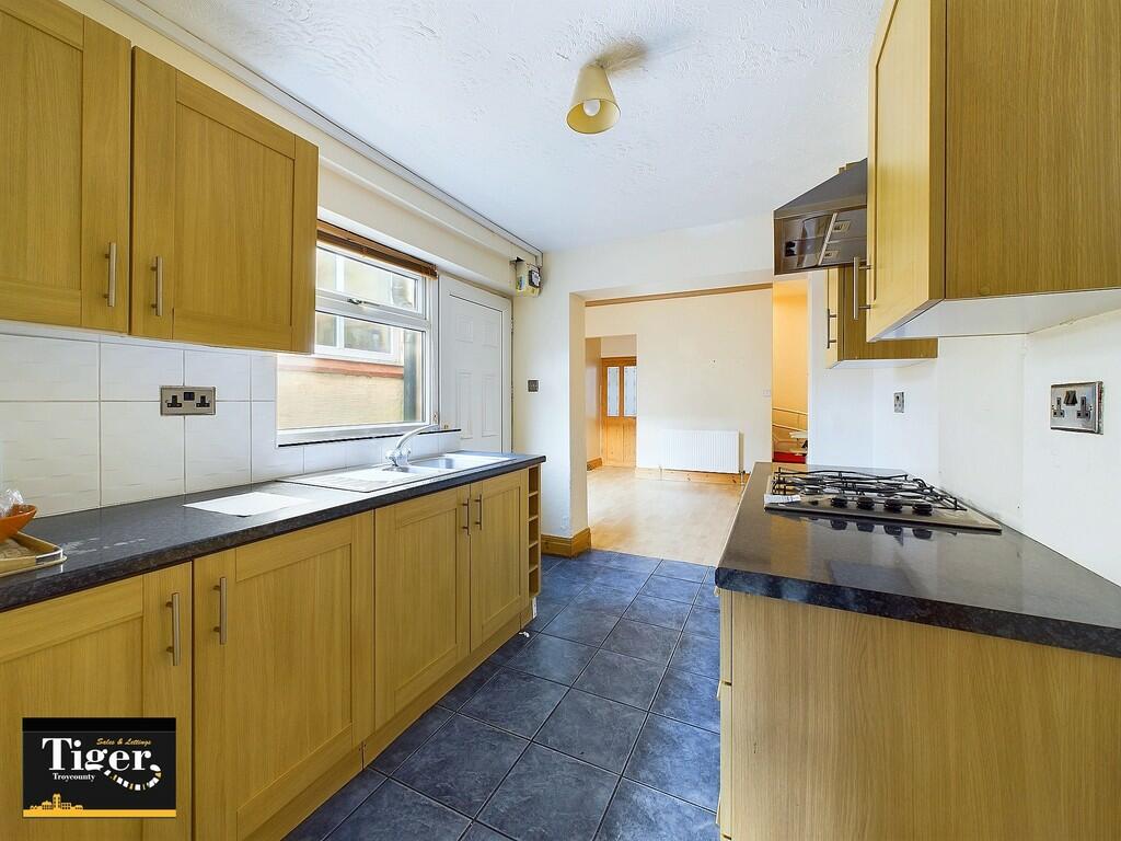 CAM03440G0-PR0182...