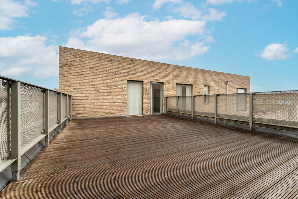 Second Floor Terr...