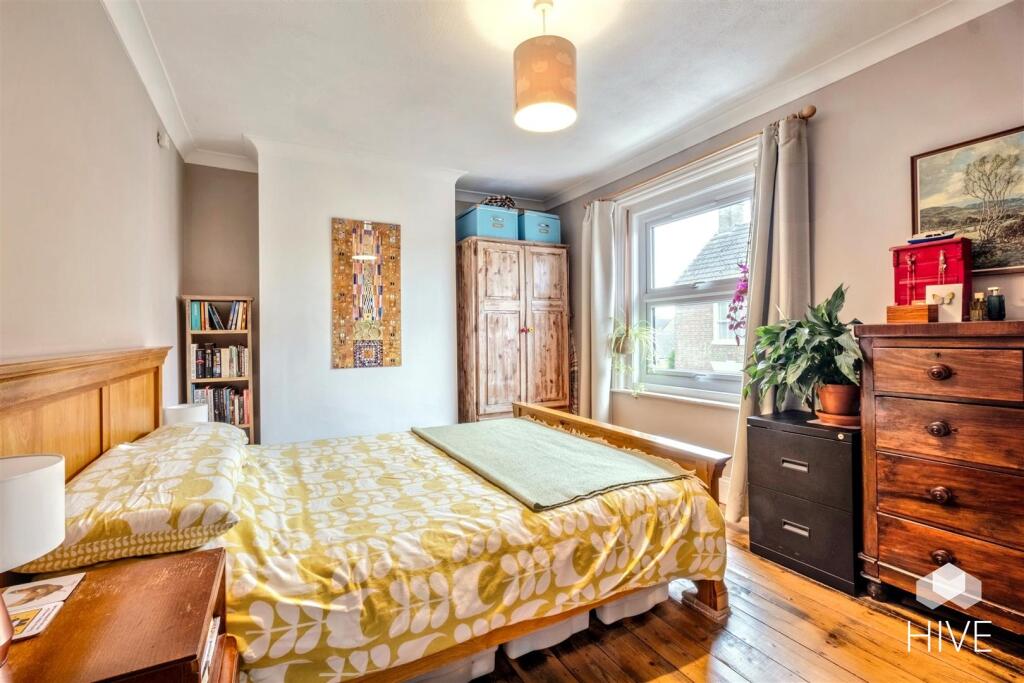 Ample space for further storage units
