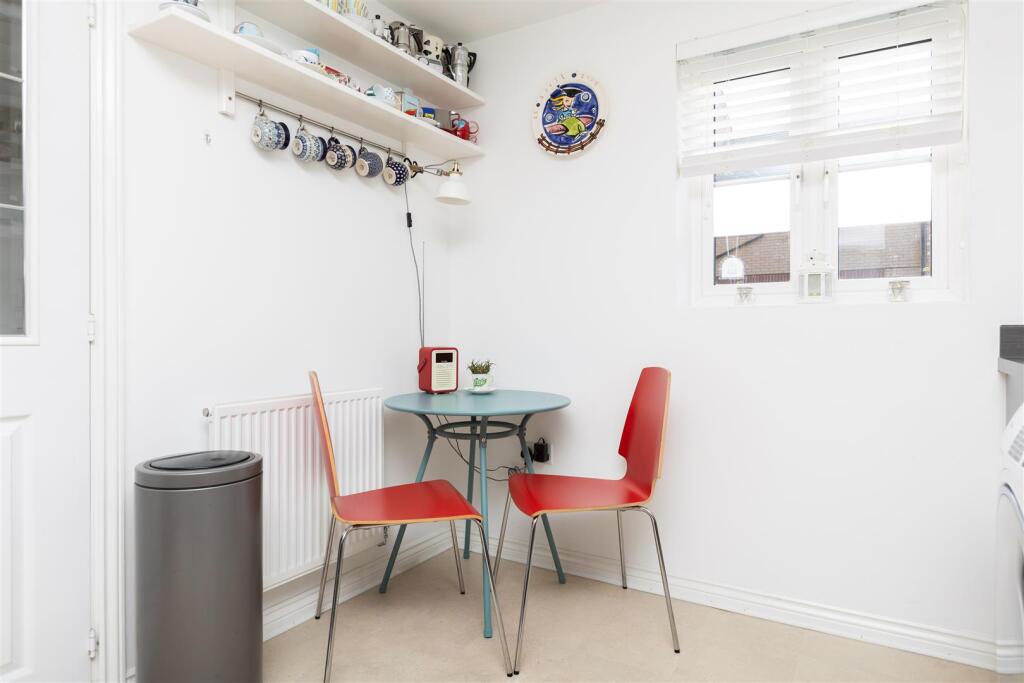 Breakfast seating area