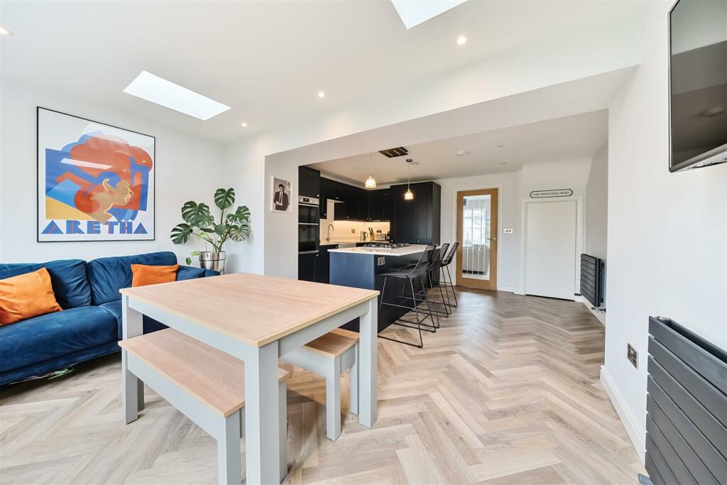 Hollis Morgan Residential Sales