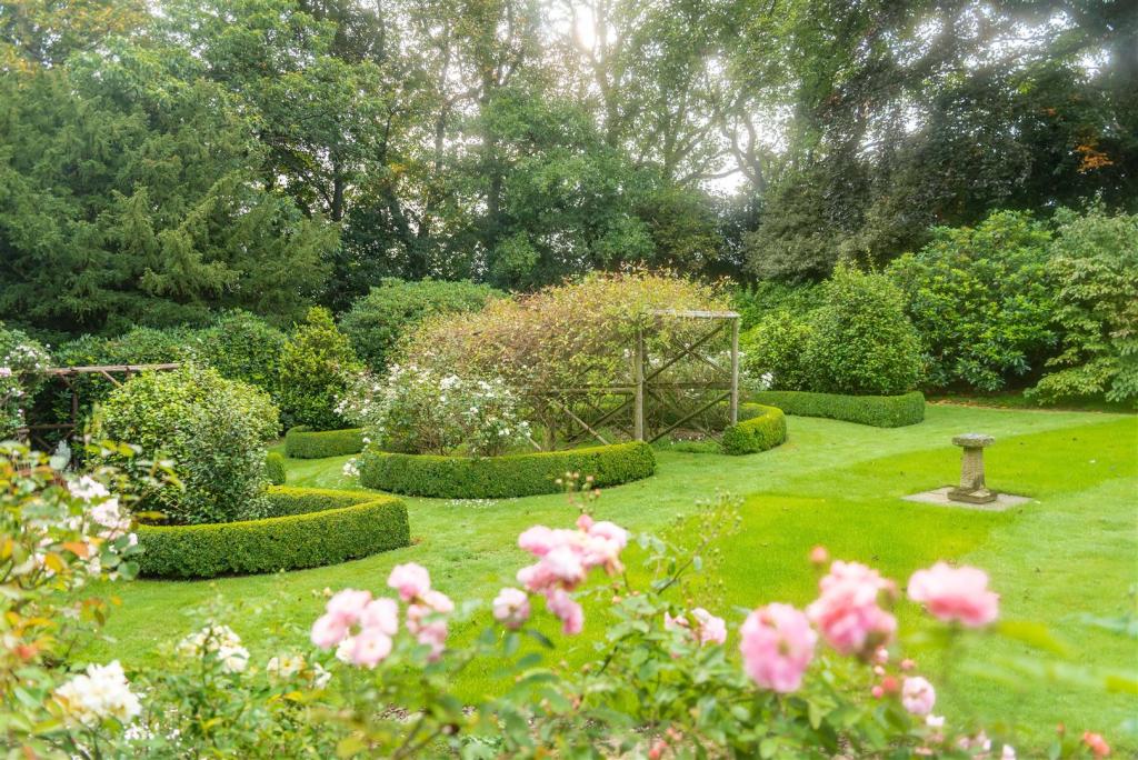 GARDENS