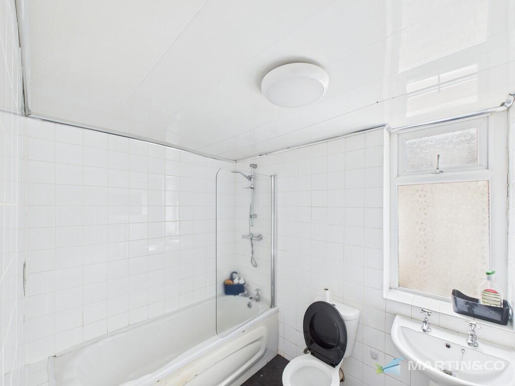 CAM02318G0-PR0542...