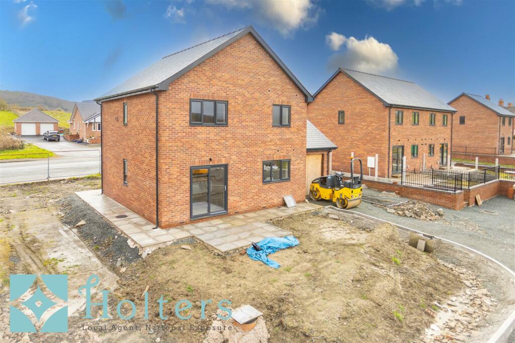 4 Maeshendre Exterior5.jpg