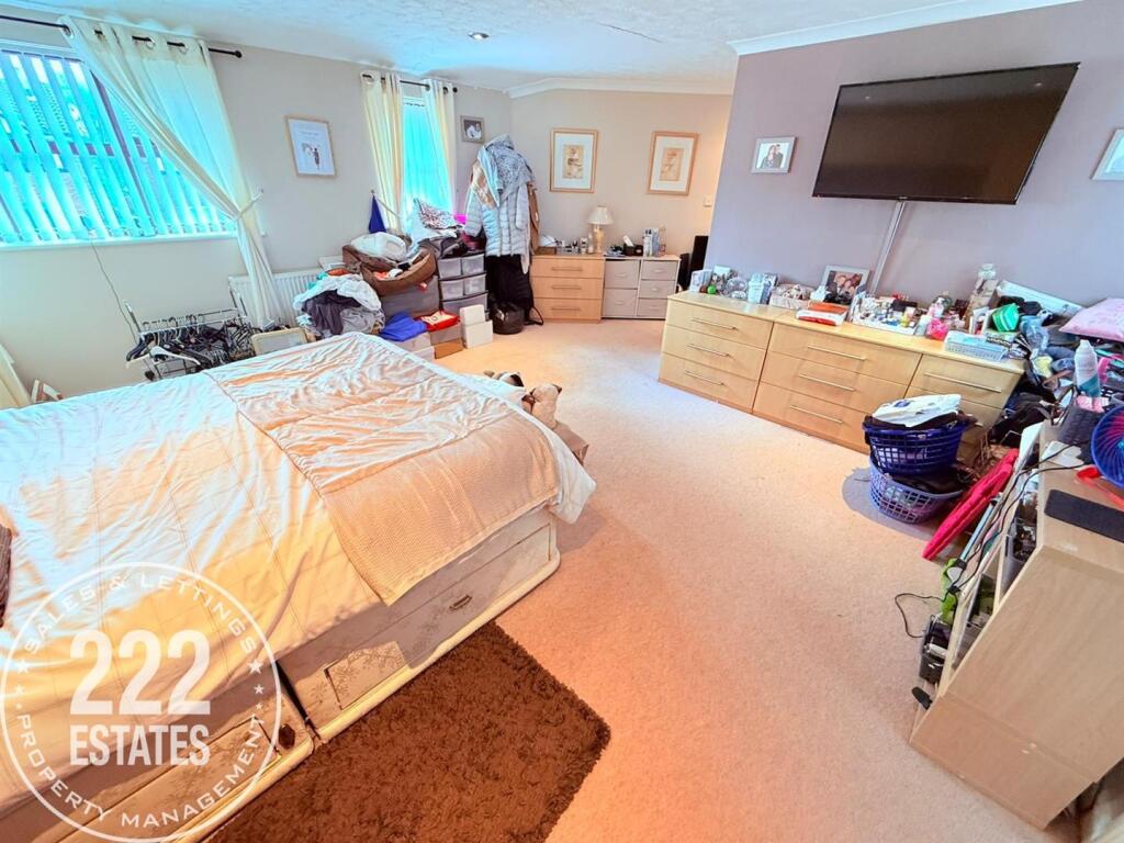 PHOTO-2025-07-08-11-50-48 (23).jpg