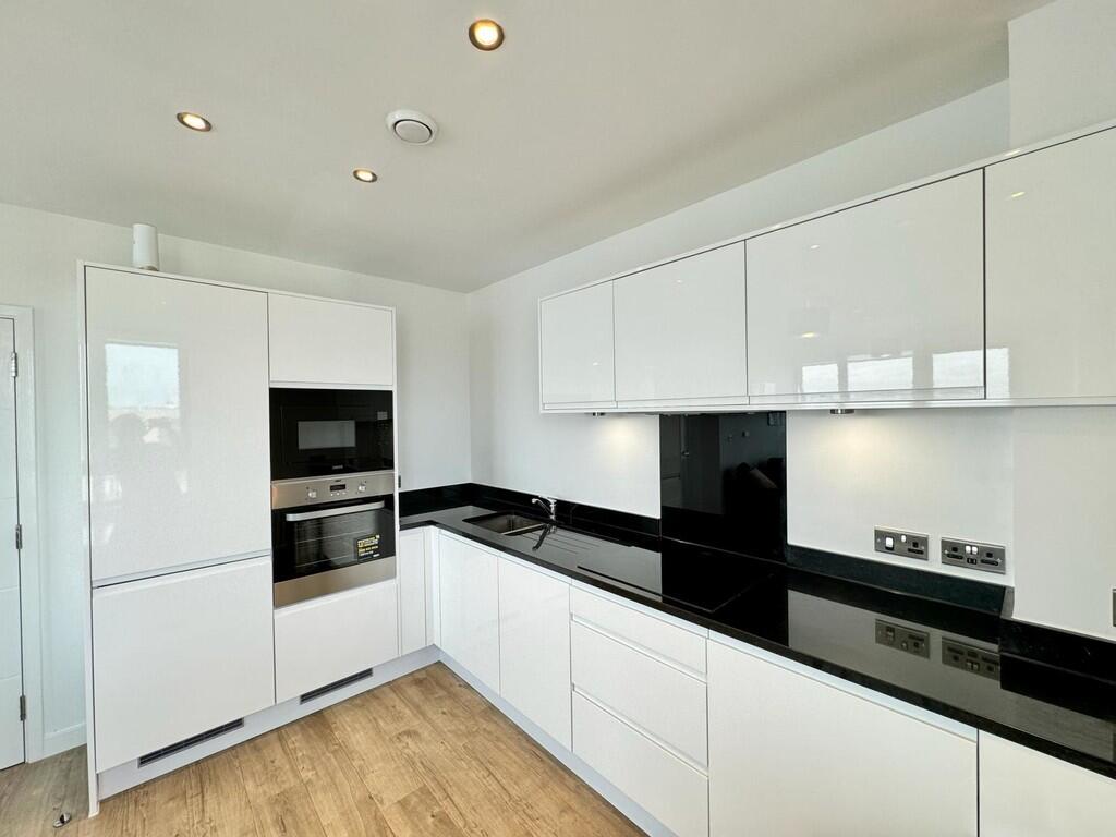 5dfb962d-9a0a-404...