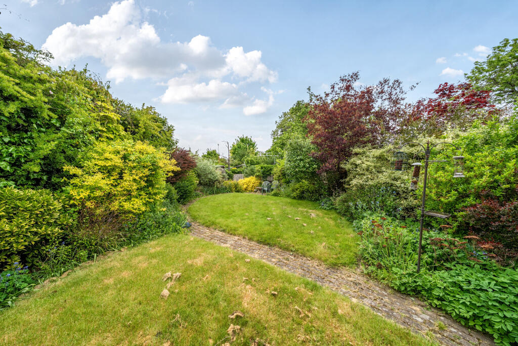 5-6819e5965ecbd-1...