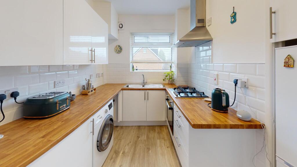 12 richmond kitchen.jpg