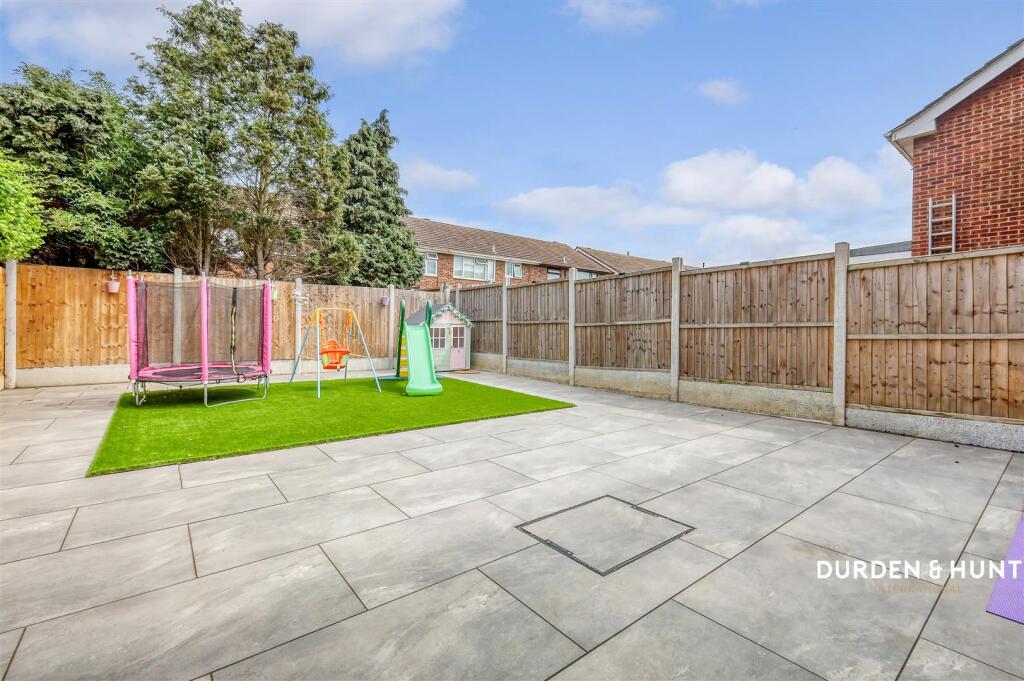 Duxford Close