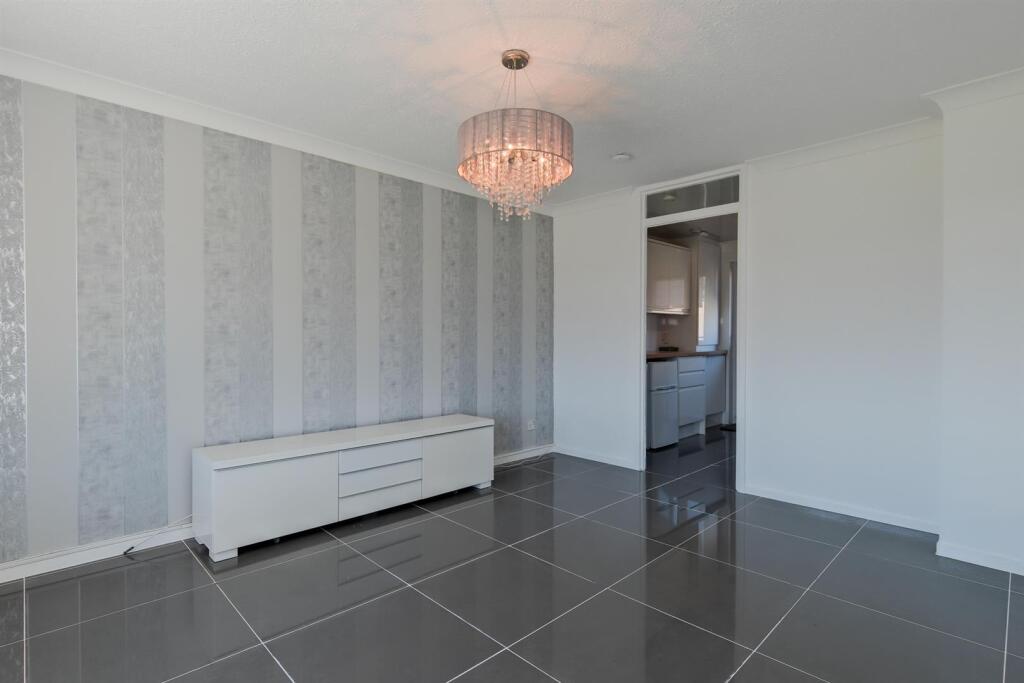 011-23 Arden St Plains Airdrie ML6 7LB.jpg