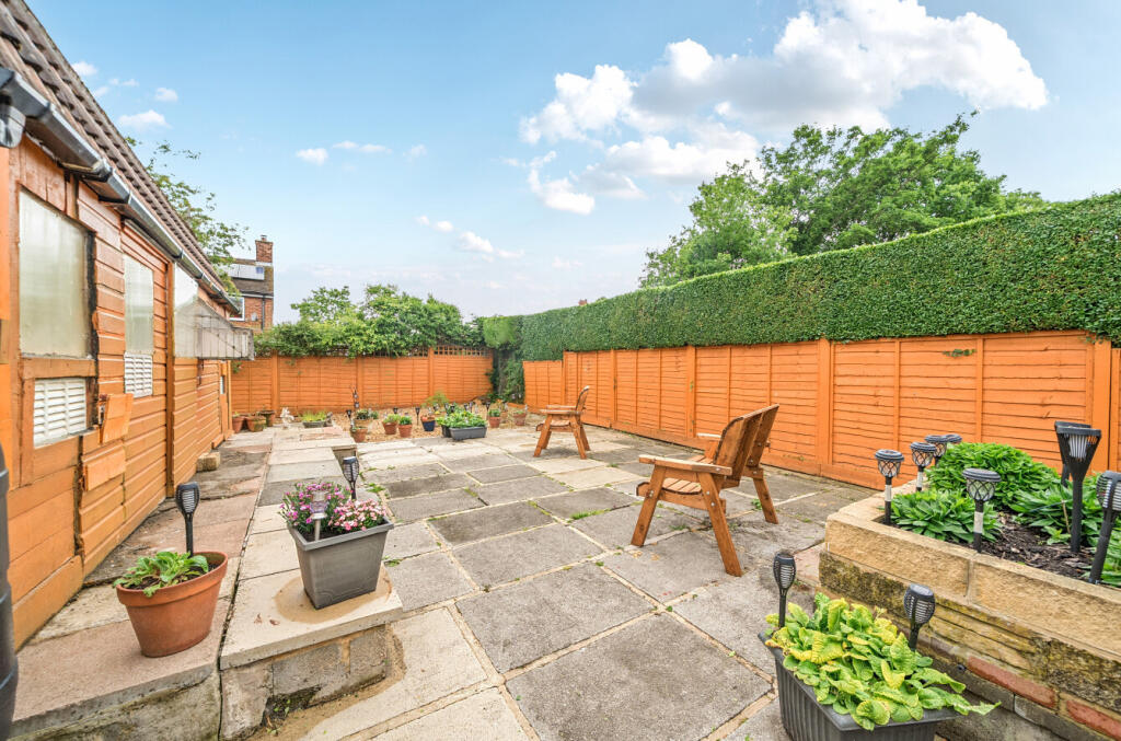 1299758-10-68386b...